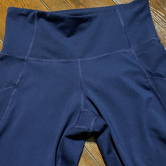 Old Navy Navy Blue Leggings SIZE MEDIUM - Picture 7 of 8